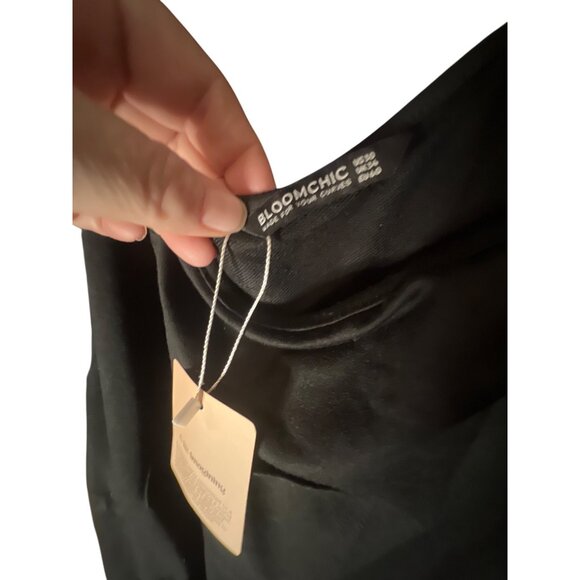 Bloomchic Womens Adjustable Strap Black Jumpsuit With Pockets Size‎ 30 NWT - Picture 4 of 4